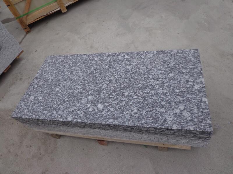 Spray White Granite (8)